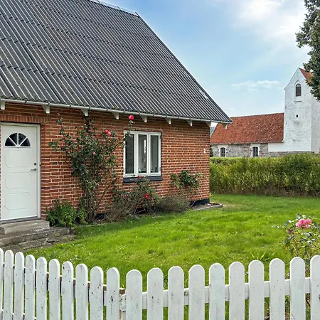 2 Bedroom Awesome In