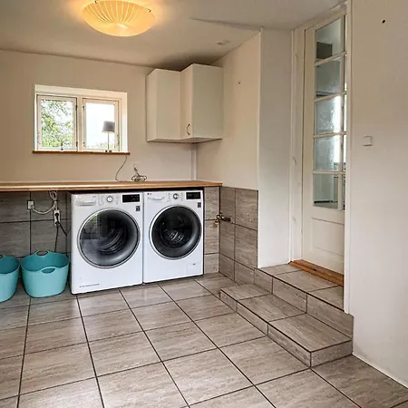 Feriehus 2 Bedroom Awesome In *